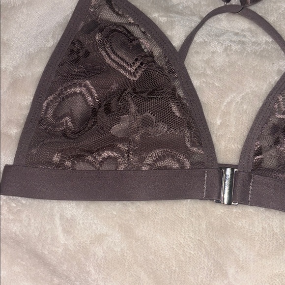 Light purple lace bralette - Picture 2 of 4